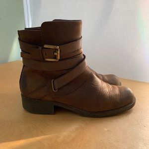 Clarks Belted 6” Boots